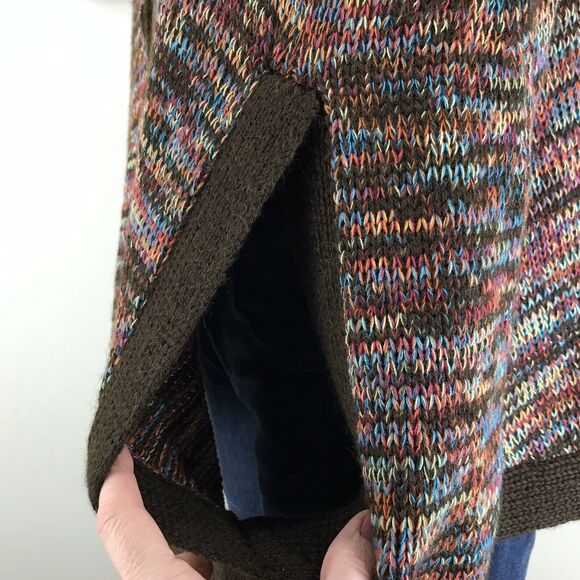 NWOT Trina Turk Grantham Sweater Cape Button Alpaca Blend Knit Poncho Size P / 0 - Picture 4 of 11